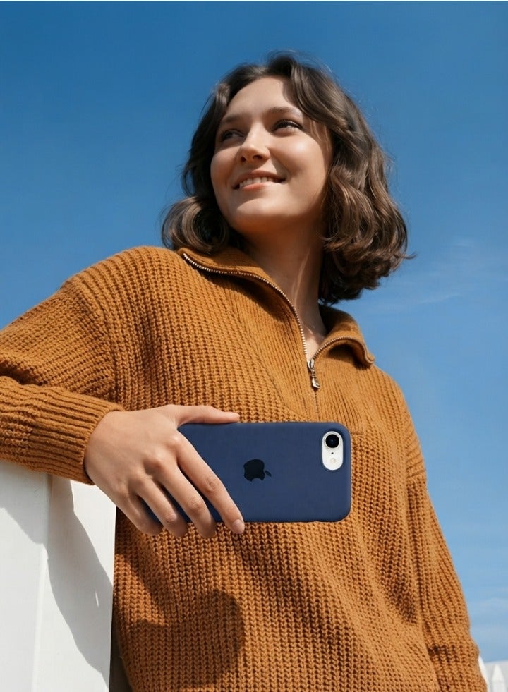 عام جراب iPhone 17e من السيليكون السائل مع بطانة ناعمة من الألياف الدقيقة (مايكروفايبر) - غطاء واقٍ مقاوم للخدش والصدمات لهاتف iPhone 17e (مقاس 6.1 بوصة) - Image 3