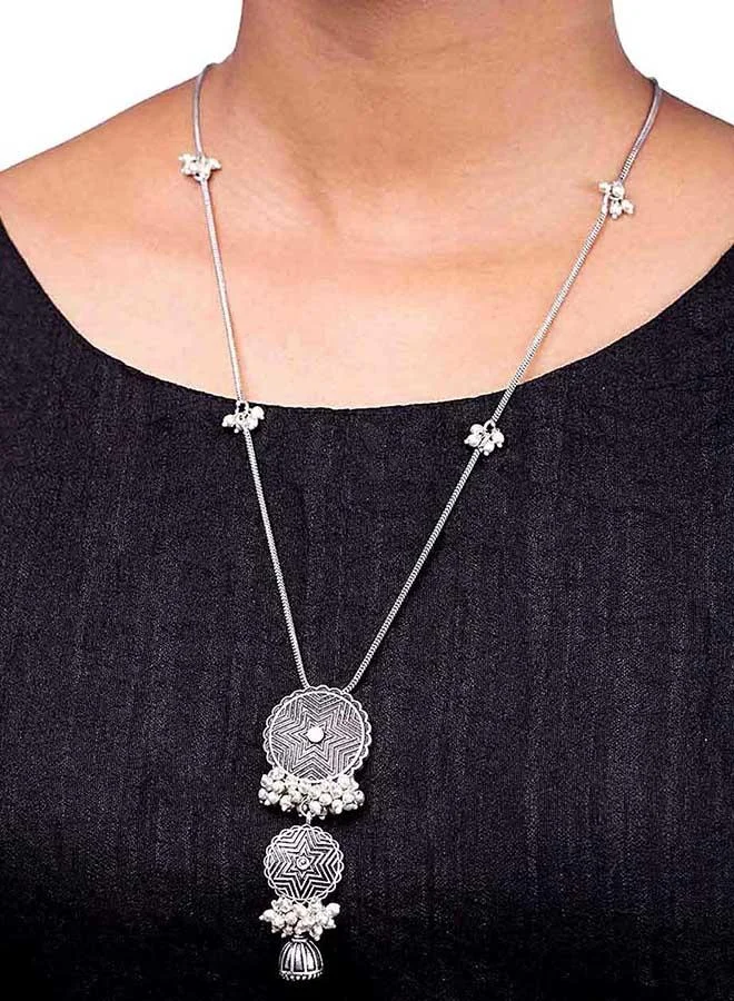VOYLLA Leela Dual Disc & Pearl Necklace