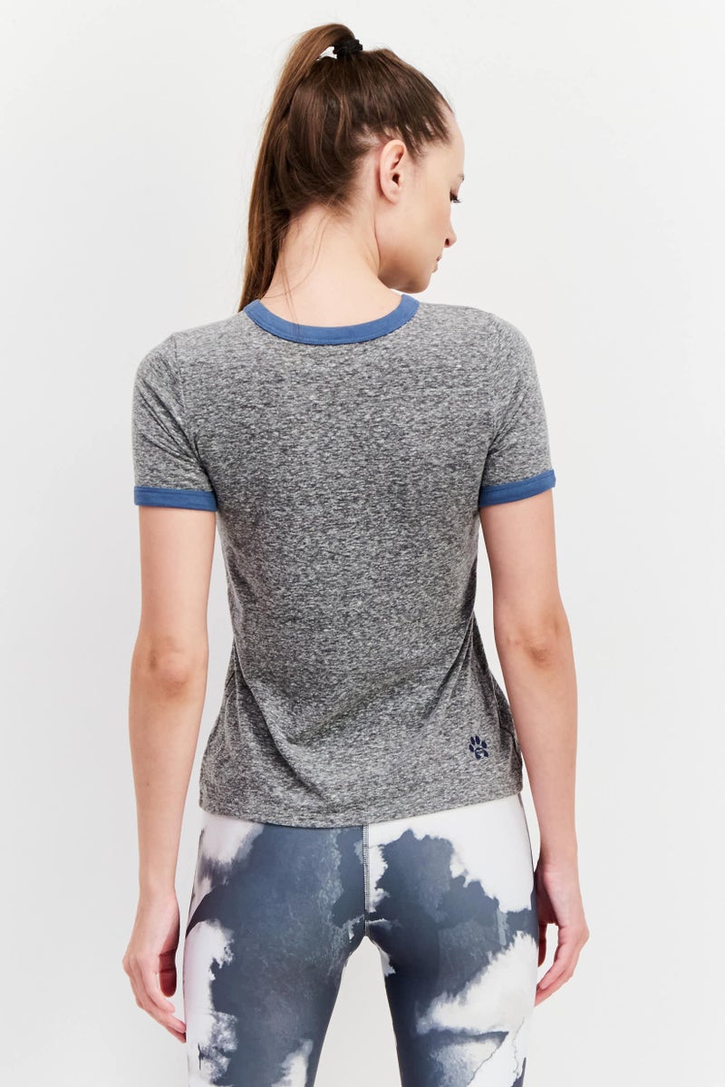SKECHERS Women Sportswear Fit Short Sleeves Graphic Top, Grey Heather - Image 4