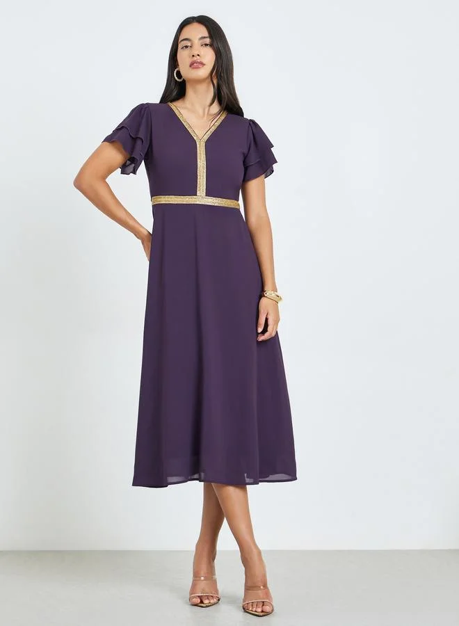 ستايلي فستان ميدي بأكمام بكشكش ومزين