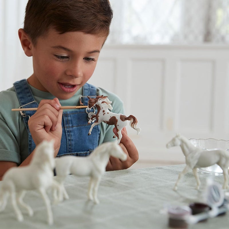 Breyer مجموعة خيول بريير ستابل ميتس باينت تتألق في الظلام 5 قطع مقياس 132 نموذج BCR10375 - Image 3