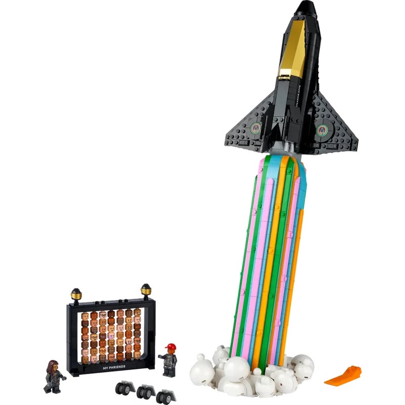 LEGO - Icons Over the Moon with Pharrell Williams 966 Pieces - 10391 - Image 3