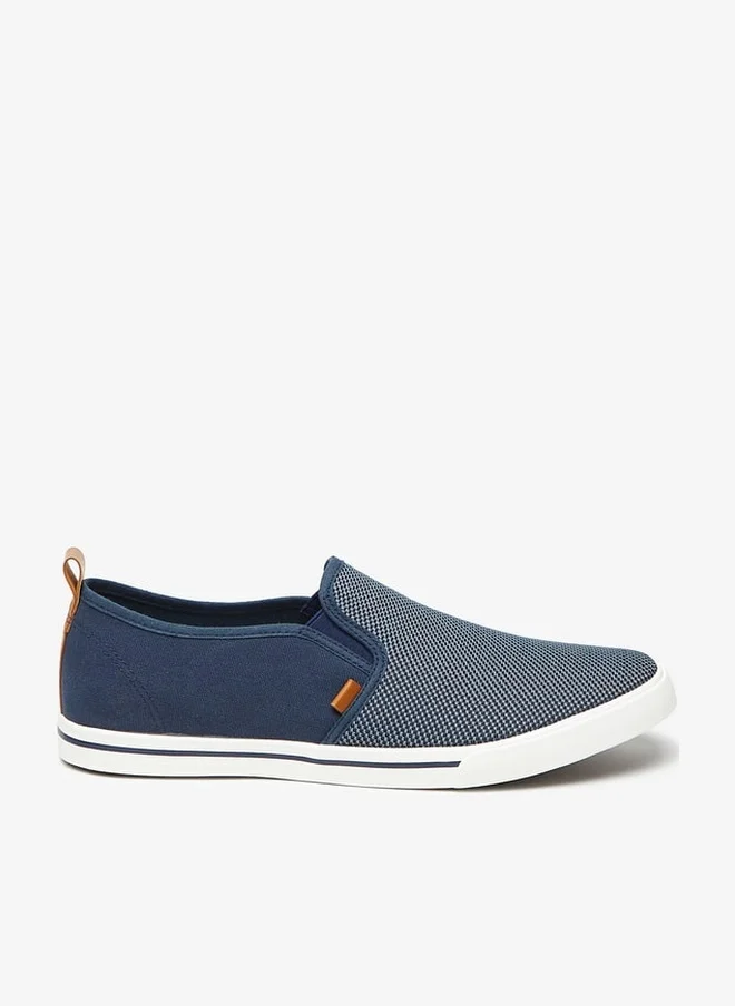 لي كوبر Men's Slip-On Canvas Shoes
