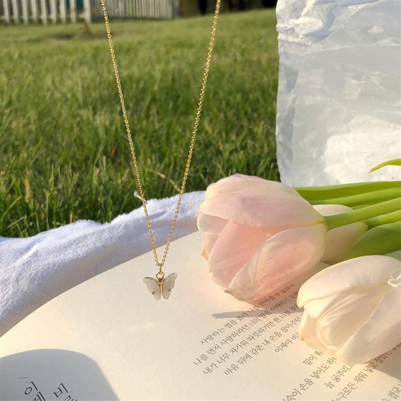cheekyglo Sweet Acrylic Butterfly Necklace 3D Butterfly Pendant Clavicle Chain Women Choker Jewellery Gift Accessories,White - Image 2