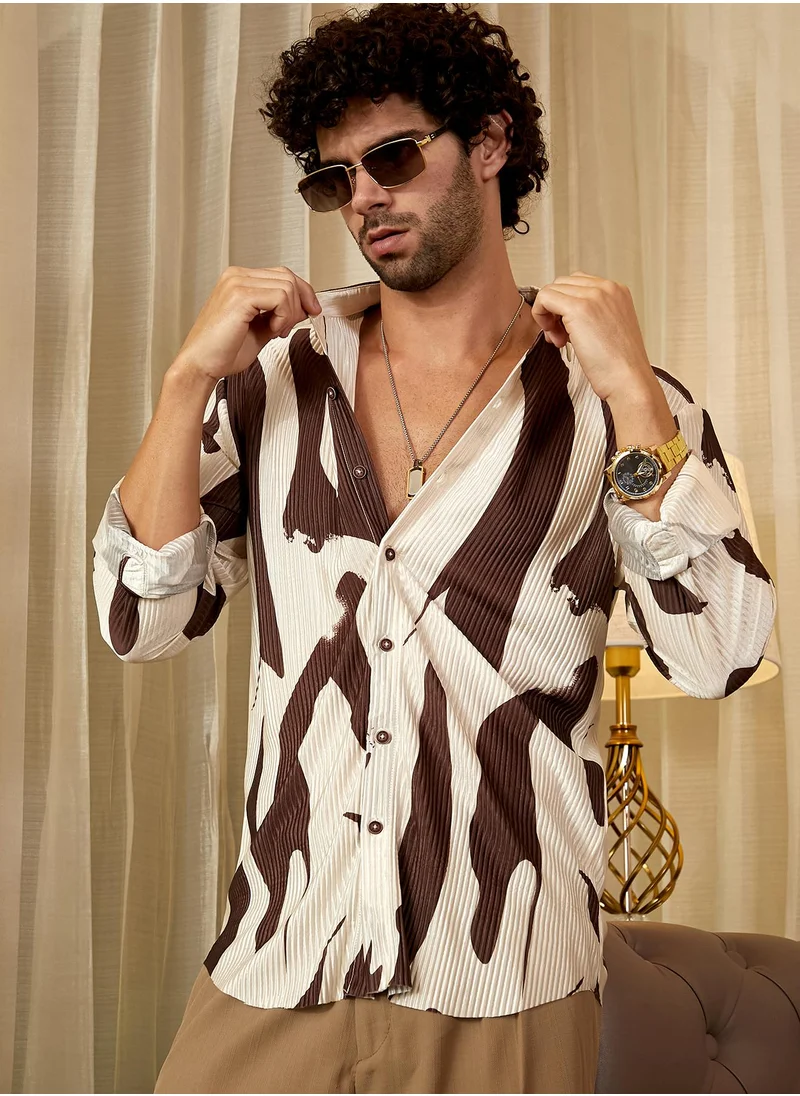Campus Sutra Men's Chocolate Brown & Daisy White Contour-Lines Pleated Shirt