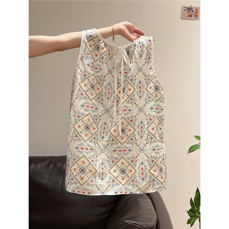 Women's Vintage Floral Print Sleeveless V-Neck Slim Fit T-Shirt - Image 4