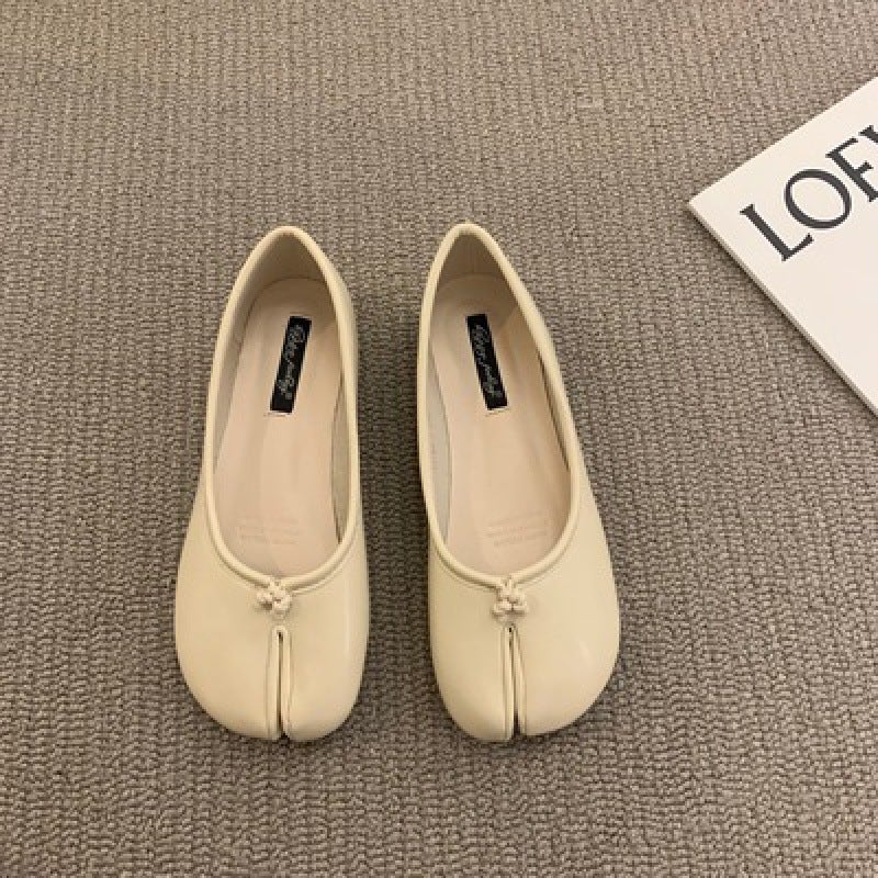 Women's Slip-on Flat Shoes with Soft Sole - Image 4