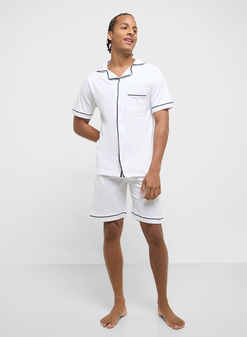 سفنتي فايف طقم شورت بطبعة خطوط - Image 1