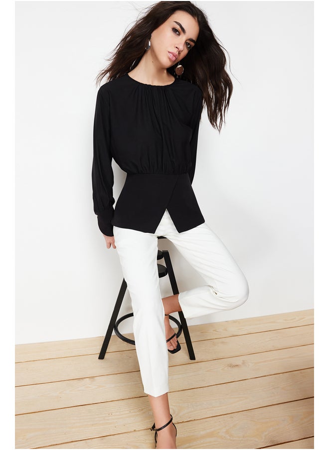 trendyol Black Double Breasted Slit Detailed Woven Tunic TCTSS24UK00000  - Image 2