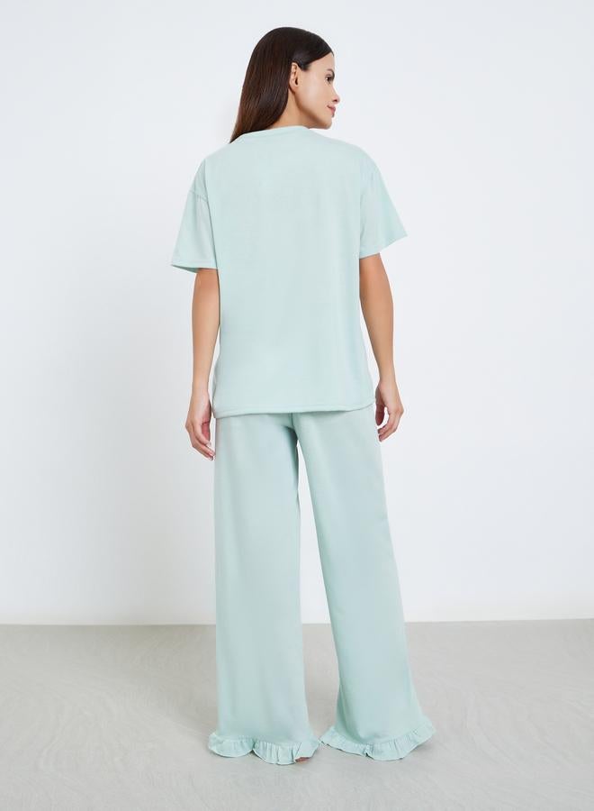 Styli Match Graphic Drop Shoulder T-Shirt and Ruffle Pyjama Set - Image 5