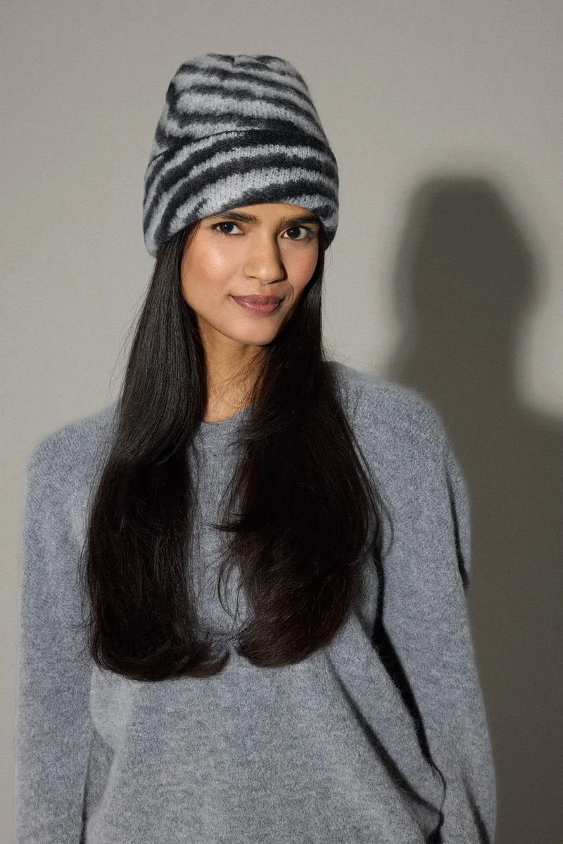 ديفاكتو Woman Printed Beanie