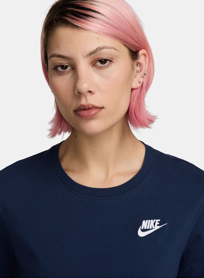 Nike Women’s Nike Sportswear Club Short-Sleeve T-Shirt - Image 3