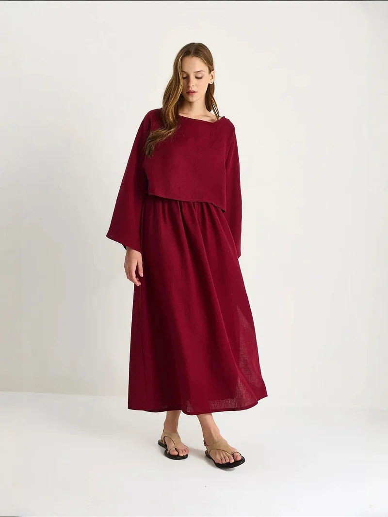 بيانكو لوتشي طقم قطعتين ميدي فضفاض بياقة دائرية وفتحة جانبية