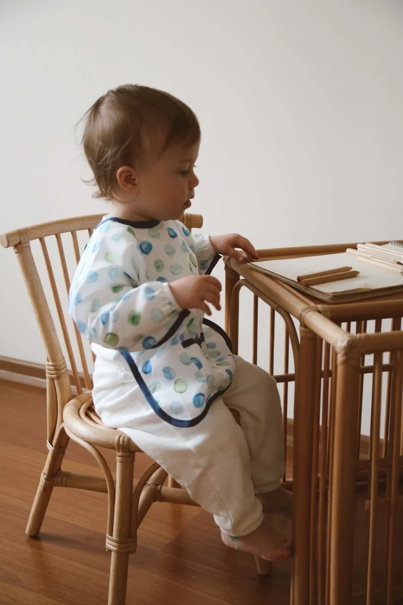 اوهلالا كوالا Long Sleeve Liquid Proof Activity Apron (6-36 Months)