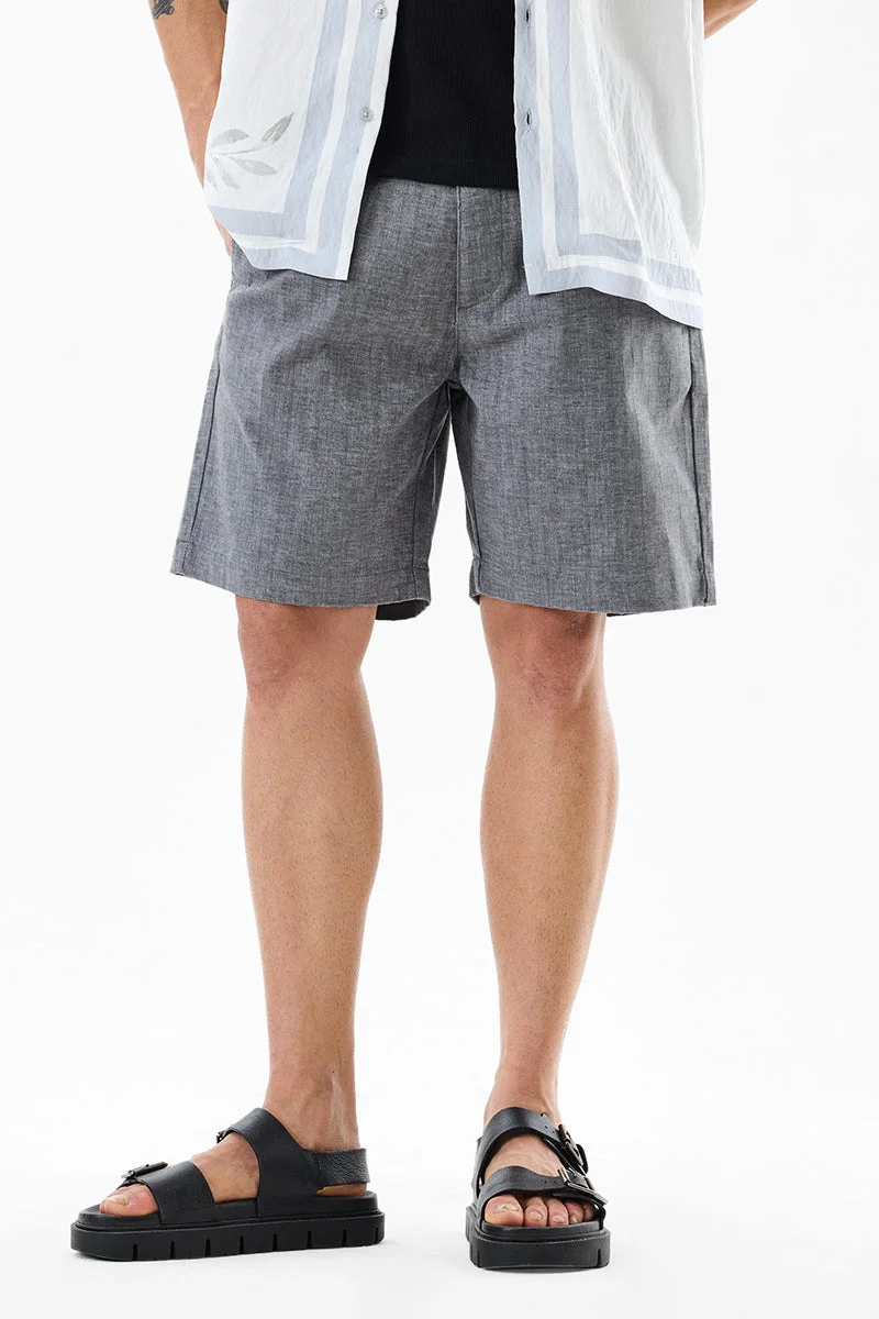 SNITCH شورت رمادي مقلم بقصة عادية