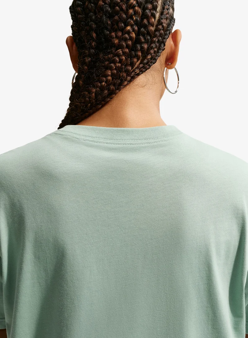Nike STEAM Nsw Classic Boyfriend Oc Inconnect T-Shirt for Women | Best Price UAE