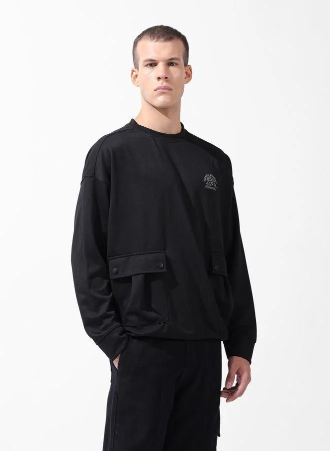 ذا انديان كراج كو Men Relaxed Fit Self Design Crew Neck Full Sleeves Sweatshirt