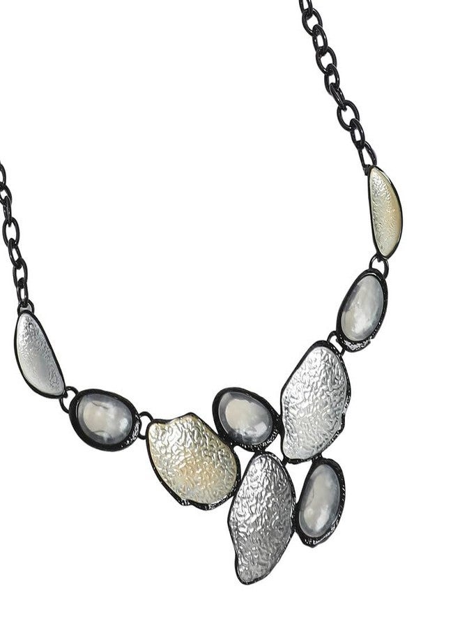 SOHI Women's Dented Stone Necklace For Casual Wear | Gold & Silver Colour | Alloy Material | Lobster Clasp Closure | Artificial Stones Necklace | Necklace For Woman & Girls (9920) - Image 4