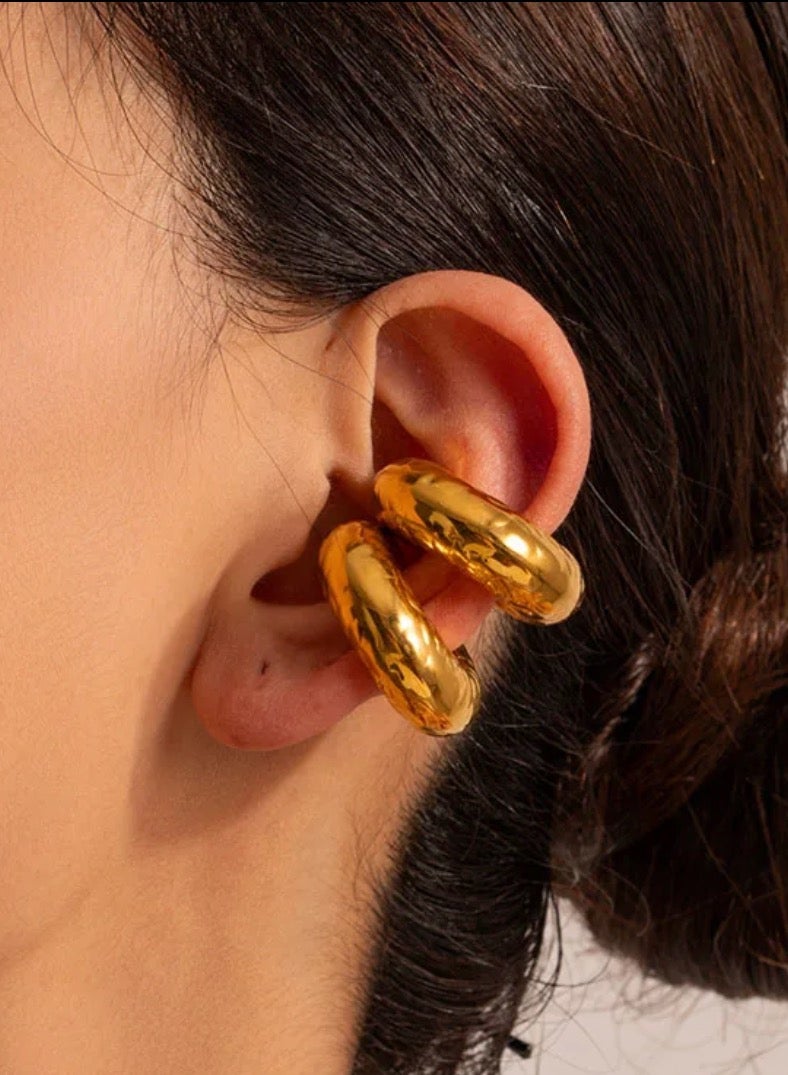 Dangle Charms 2pcs Stylish & Trendy Hoop Earrings For Women - Image 1