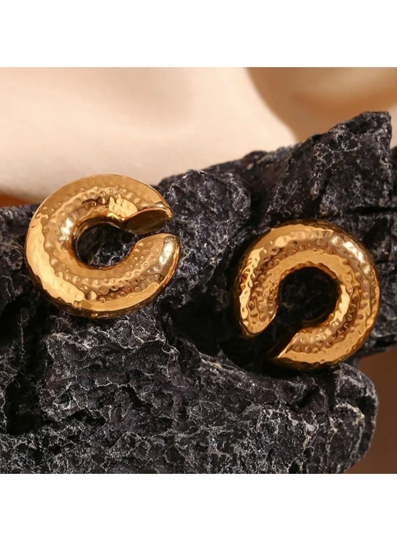 Dangle Charms 2pcs Stylish & Trendy Hoop Earrings For Women - Image 2