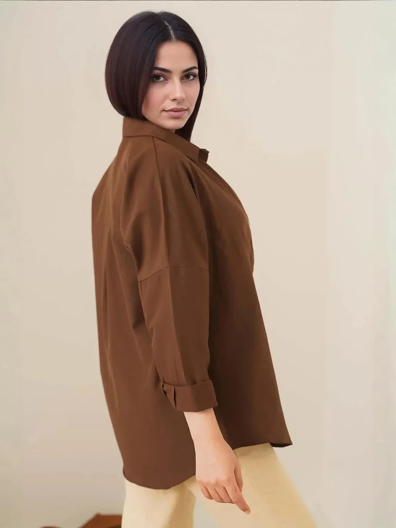 بيغ دارت قميص بوبلين بقصة مريحة مع إغلاق بأزرار