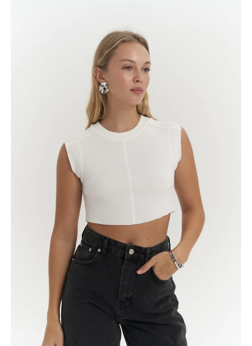 Mai Collection Swipe White Wash Crop