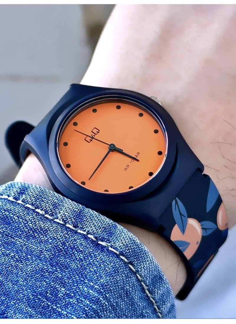 Q&Q unisex Waterproof Plastic Band Wristwatch  - Image 1
