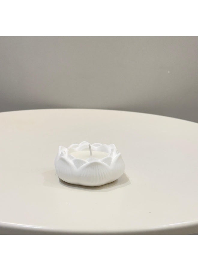 Lotus Flower Shape Candle, Romantic Realistic with Elegant Design for Home, Dinner, Wedding, Diameter 8cm, Height 3cm.  - Image 2