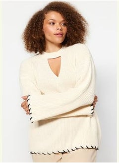 trendyol Beige Window/Cut Out Detailed Tricot Knitwear Sweater TBBAW24AN00038  - Image 2