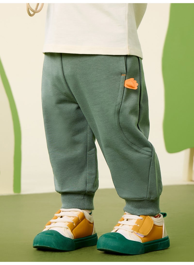 ميني بالا بنطلونات جوجر مناسبة للراحة للاطفال غير جنس محدد، بوسط مرن، تفاصيل زينة لطيفة، جيوب جانبية، كميات ذات أضلاع ملموسة، ناعمة ومريحة، مثالية للارتداء اليومي والوقت اللعب بنطلونات - Image 2