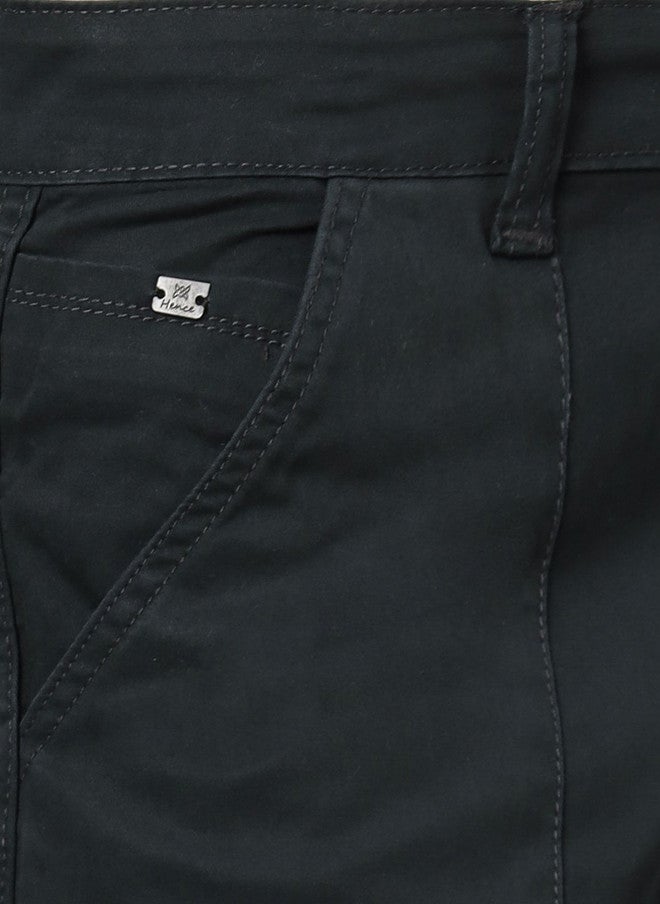 Hence Men Relaxed Mid-Rise Easy Wash Cotton Cargos in Black - Image 5