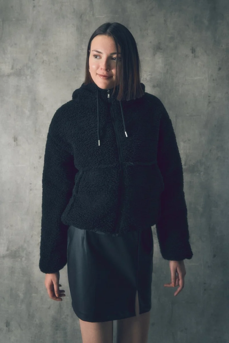 FullaModa Double Pocket Elastic Waist Hooded Plush Coat