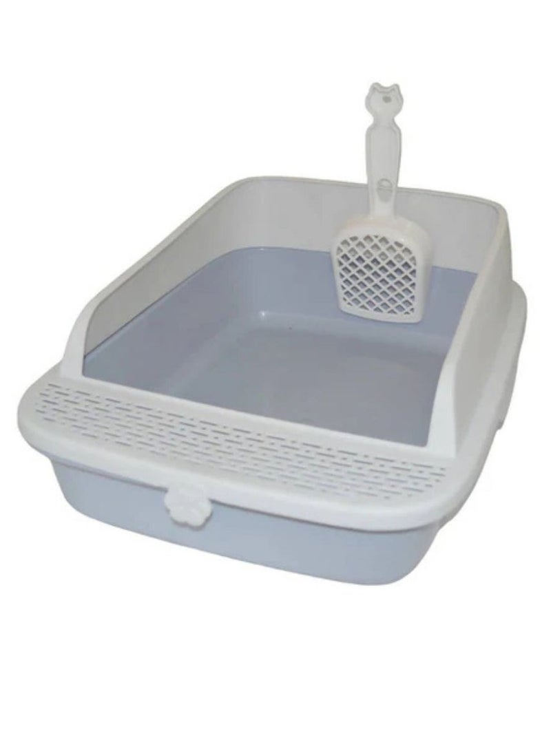 Cat litter box with plastic litter scoop - Image 1