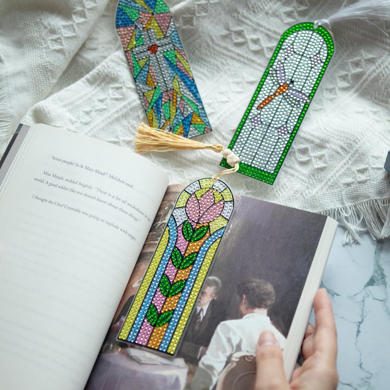 SWATOM 6 PCS 5D Diamond Painting Bookmarks Stained Glass Acrylic Diamond Art Bookmark with DIY Painting Kits Tassels & Wood Beads Pendant Rhinestone Bookmarks - Image 3