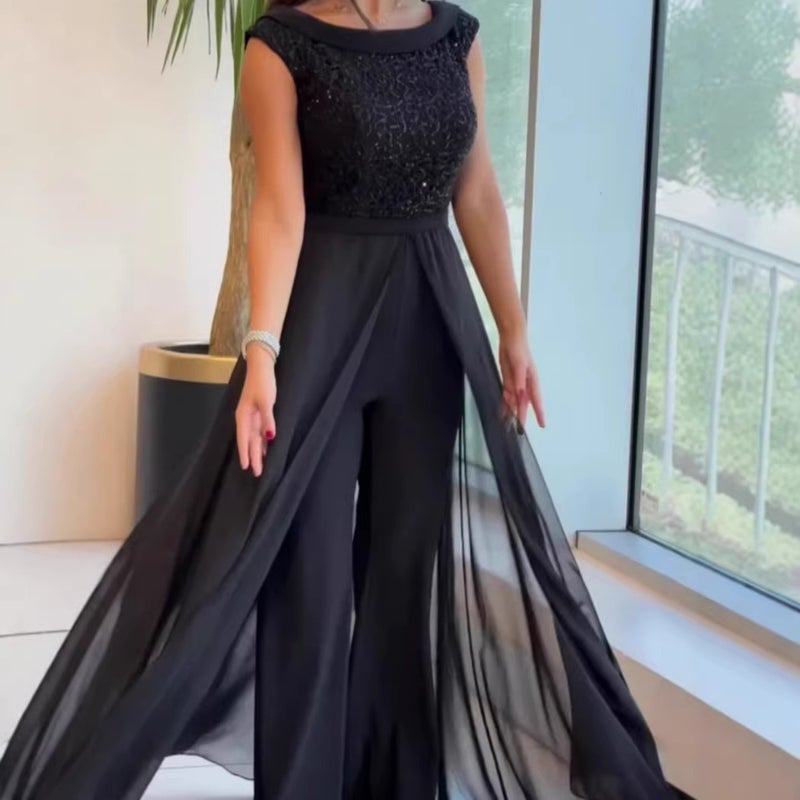 بدلة نسائية مطرزة بالترتر بتصميم مدمج - Image 4