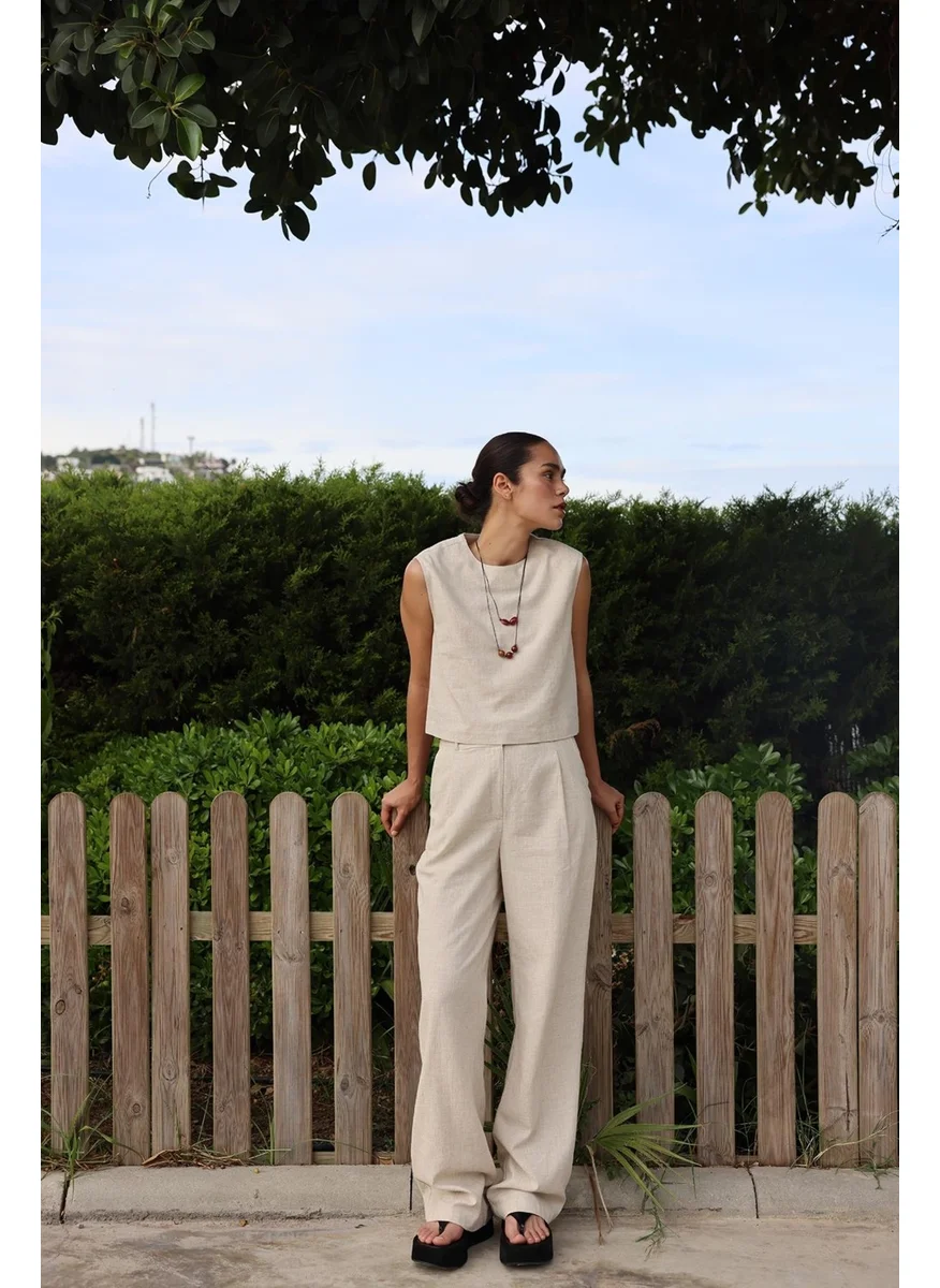 سود كوليكشن Natural Lavin Zero Sleeve Linen Blouse