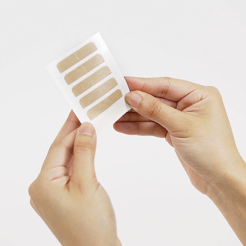 The Hair Shop Smart Tabs Tape-in Hair Extension Tape - Professional Strong No-Residue Bonding Double-Sided Replacement Tape for 100% Remy Human Hair Extensions, 60 Tabs (4 cm x 0.9 cm) - Image 5