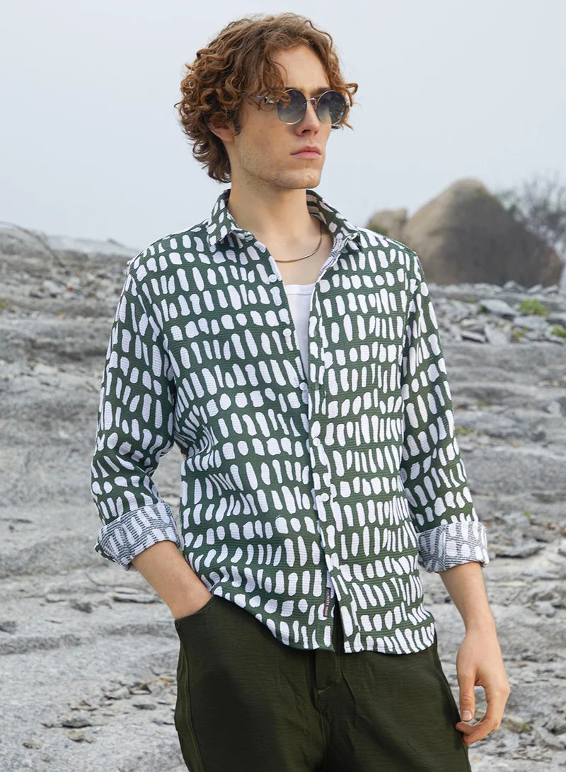 كامبوس سوترا قميص رجالي أخضر زيتوني منسوج كاجوال بياقة عادية وأكمام طويلة بأزرار