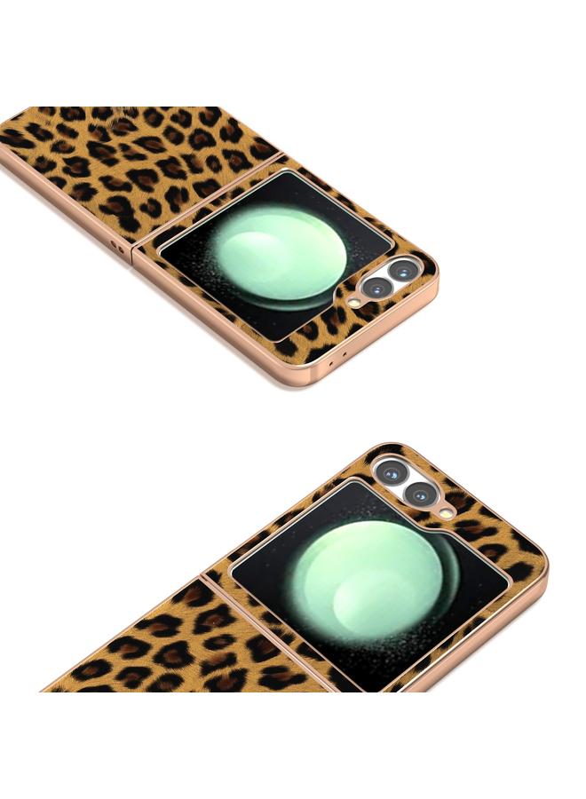 اس-توب جراب لهاتف Samsung Galaxy Z Flip6 بطبقة نانوية وطبعة جلد النمر - Image 3