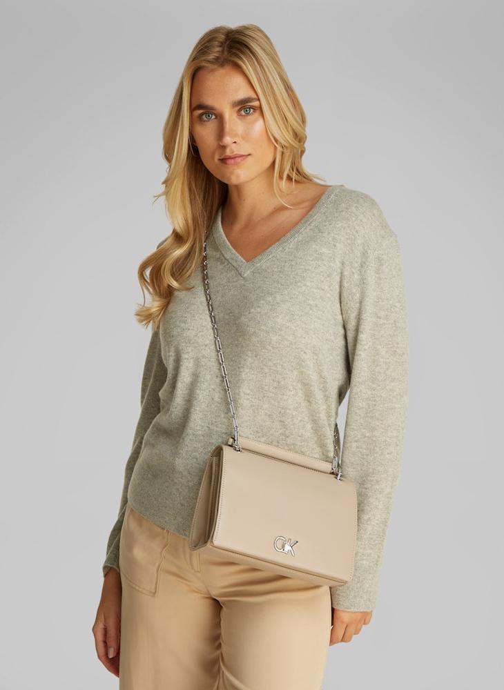 CALVIN KLEIN MEDIUM CONVERTIBLE CROSSBODY BAG  - Image 5