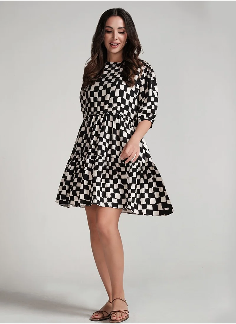 Zigzag Diagonal Panel Printed Short Dress