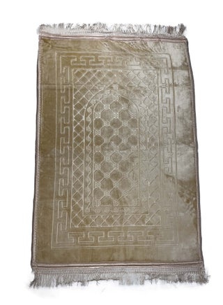 Crushed Velvet Prayer Mat - Beige - pzsku/ZAF61551B061FF7FE72BCZ/45/_/1646477124/9995e041-ff27-4cfc-bf88-8cea5b5d6739