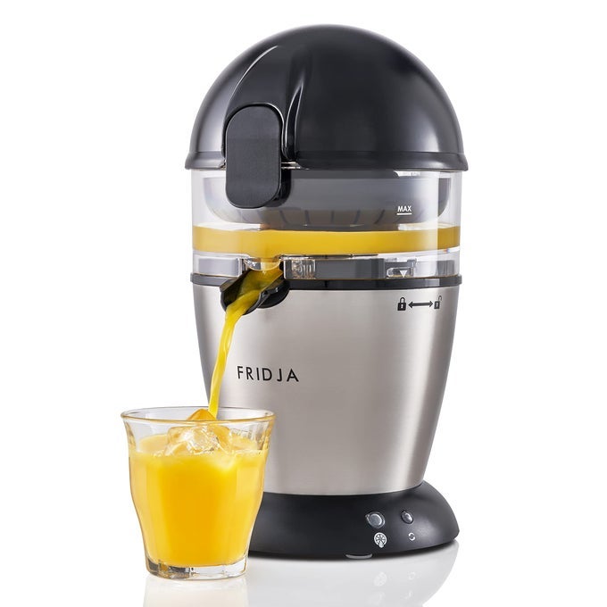 F900 AUTOMATIC CITRUS JUICER ONEBUTTON OPERATION NO SPILLS OR SPLASHES EASY TO CLEAN STAINLESS STEEL ORANGE GRAPEFRUIT SQUEEZER FOR FRESH JUICE 50W 400ML