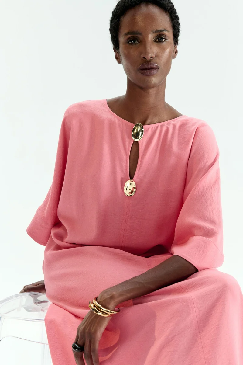 اتش اند ام فستان ماكسي بتصميم قفطان