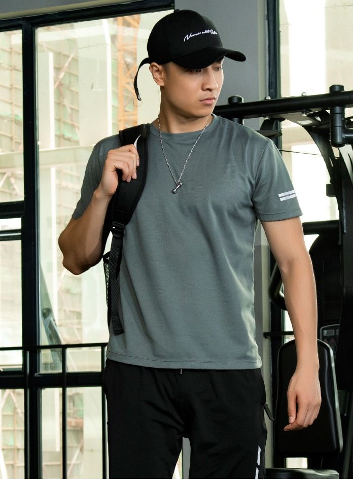 Loquat Men Quick Dry Breathable Sports T-Shirt Grey  - Image 1
