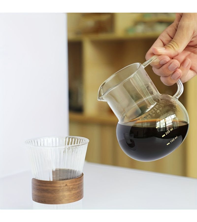 Stylish Pour Over Coffee Pot with Ear Handle 10.14oz Large Belly High Borosilicate Heat Resistant Glass Transparent Texture Withstands Heat and Freezing Anti Scald Handle Design Beautifully Designed Sharing Pot - Image 5