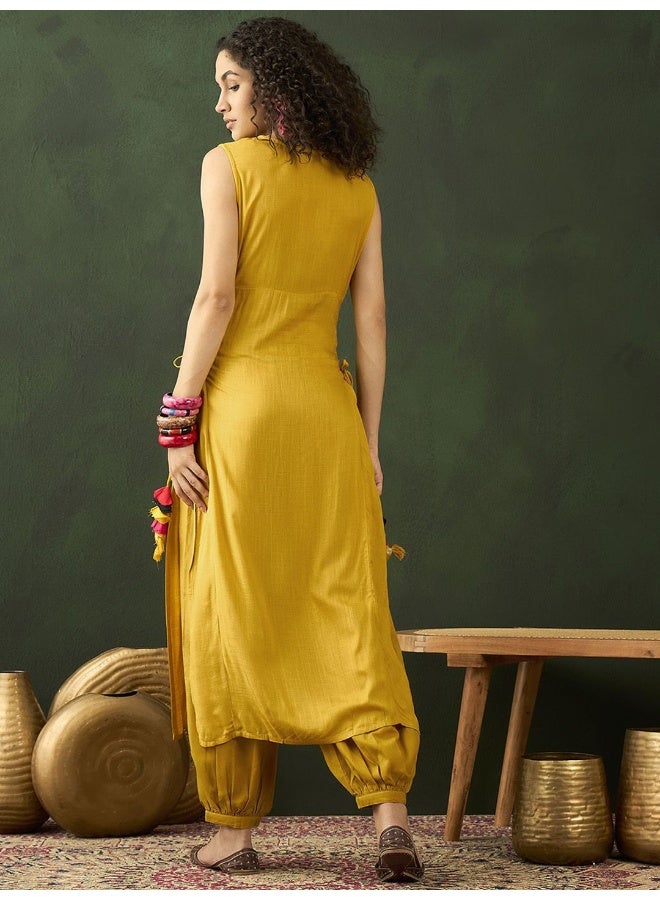 AKS Sleeveless High-Slit Kurta  - Image 5