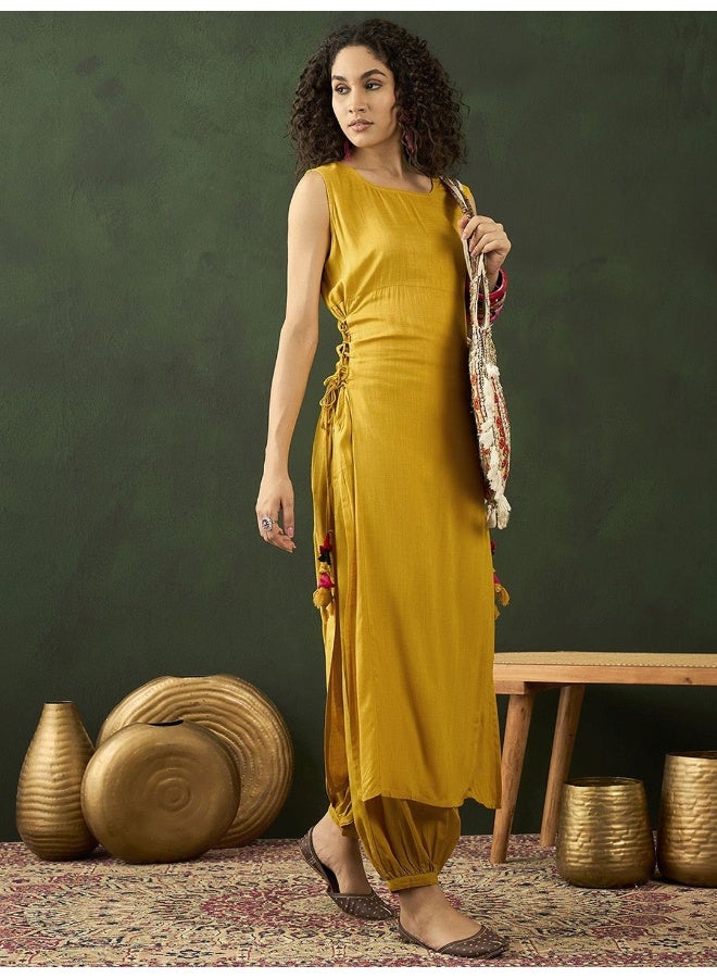AKS Sleeveless High-Slit Kurta  - Image 4