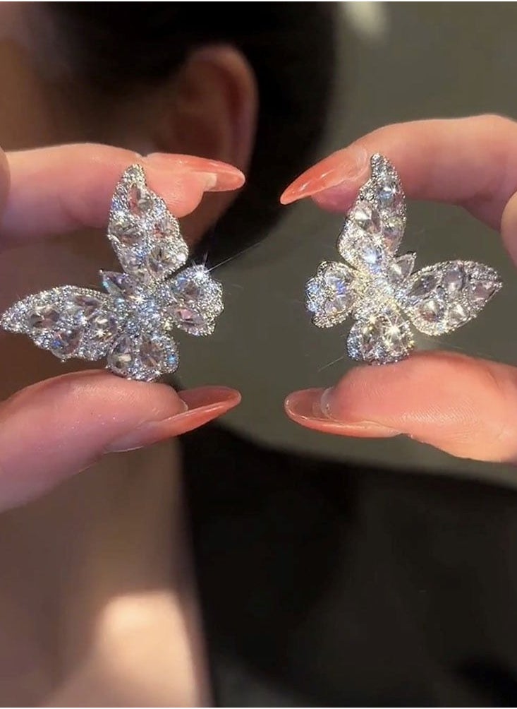 Generic - Sparkling Butterfly Stud Earrings, Full of Rhinestone Inlays, Advanced Texture, Implying Blessing, Wealth, Beauty, Suitable for Brides and Fashionable Women，Girls - Image 1