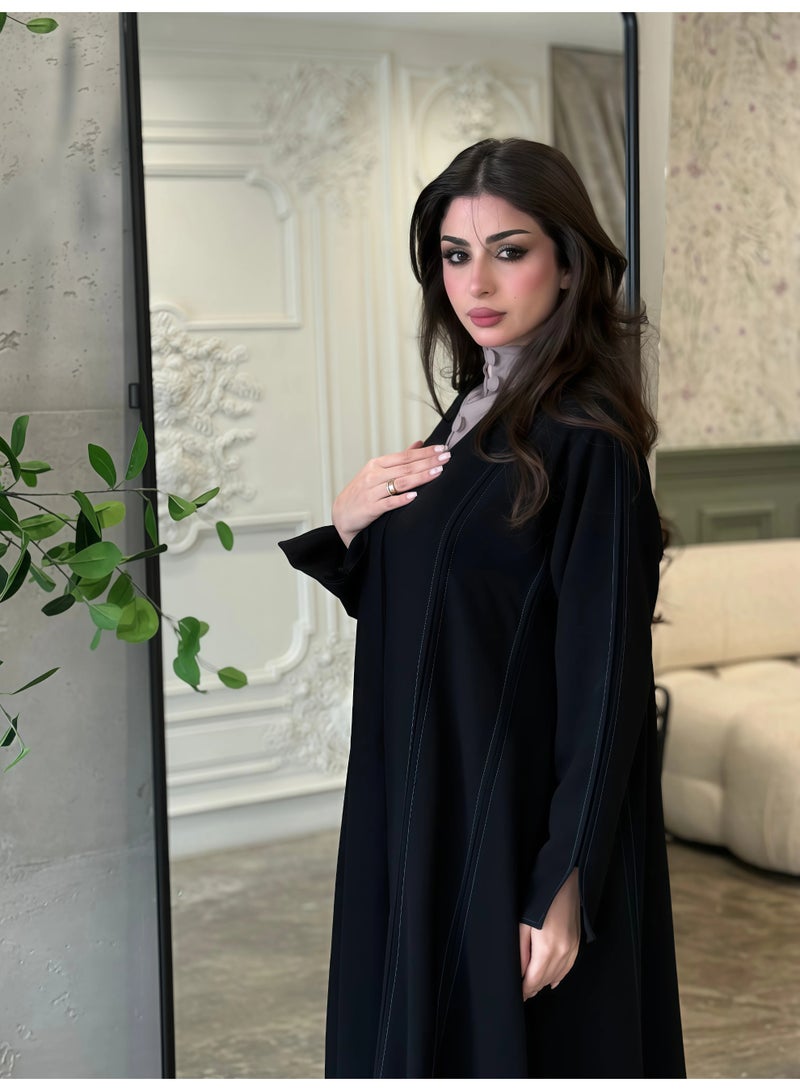 عباية آيا سوداء بتصميم خليجي لف بقصة نص كلوش وقماش كتان كوري